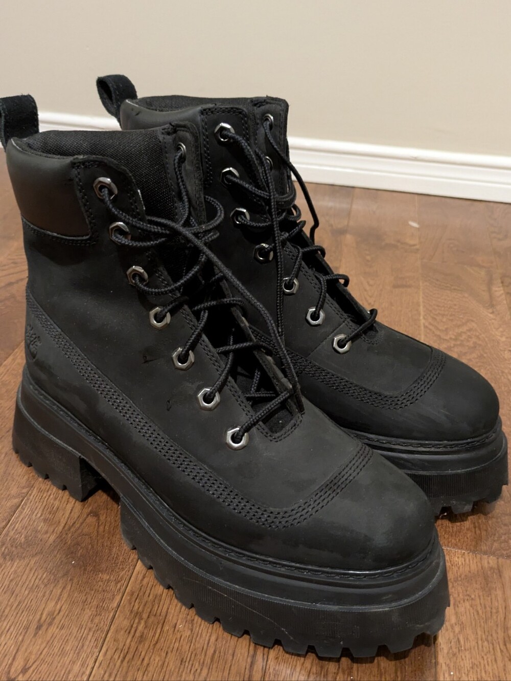 Timberland Stone Street Chunky Black Lace-Up Platform Boots Size 8